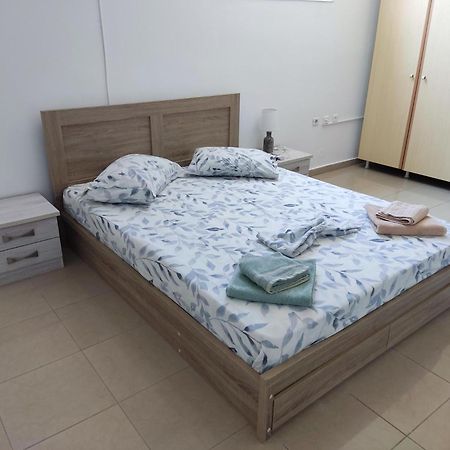 Mama Marina Apartement Near To The Airport 2 Antimachia Luaran gambar